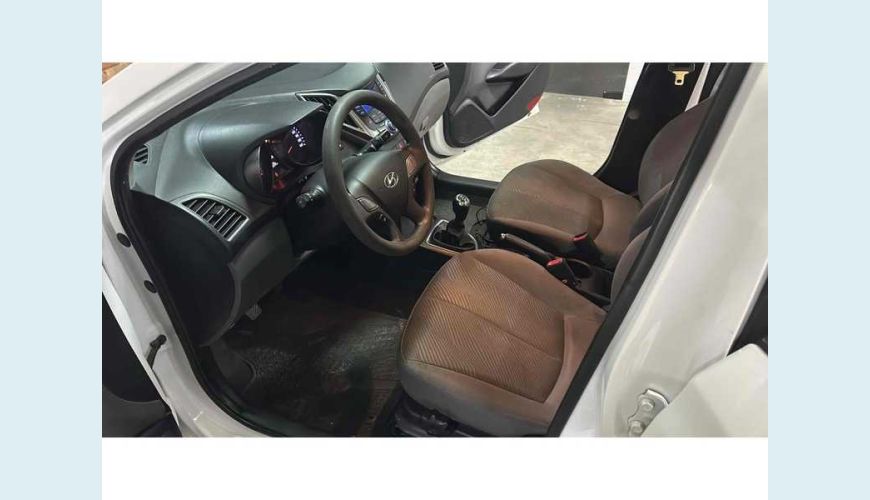 HYUNDAI HB 20S 1.6 COMFORT STYLE FLEX - BRANCO - 2015 Foto 9 (Grande)