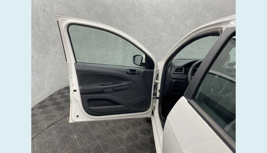 VOLKSWAGEN VOYAGE 1.6 - BRANCO - 2022 Foto 9 (Grande)