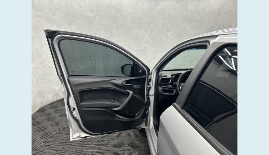 FIAT ARGO 1.0 FLEX - PRATA - 2023 Foto 9 (Grande)