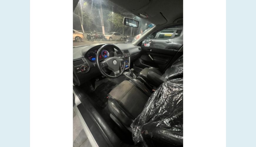 VOLKSWAGEN GOLF - PRATA - 2011 Foto 9 (Grande)