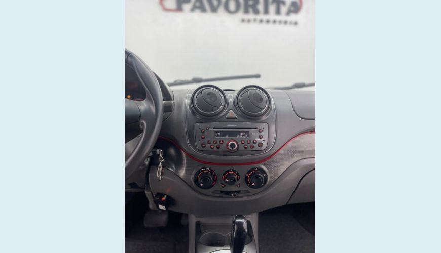 FIAT PALIO ESSENCE 1.6 - PRETO - 2013 Foto 9 (Grande)