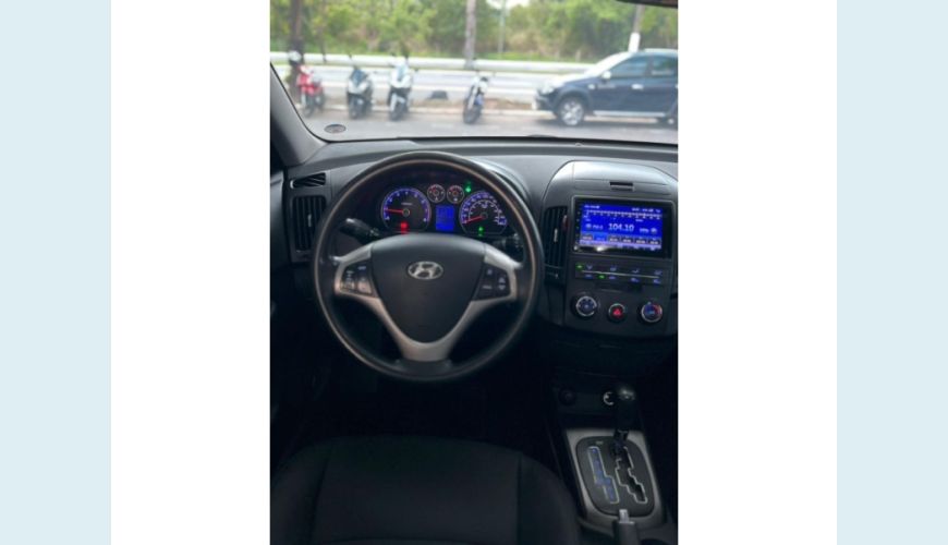 HYUNDAI I30 - PRATA - 2011 Foto 9 (Grande)
