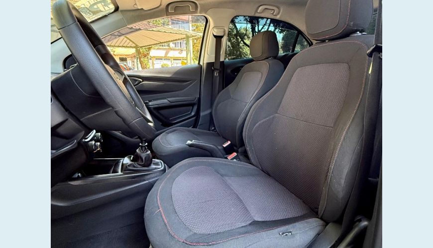 CHEVROLET ONIX HATCH LTZ 1.4 8V FLEXPOWER 5P MEC. - BRANCO - 2015 Foto 9 (Grande)