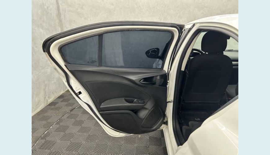 FIAT CRONOS DRIVE 1.3 S-DESIGN FLEX - BRANCO - 2022 Foto 9 (Grande)