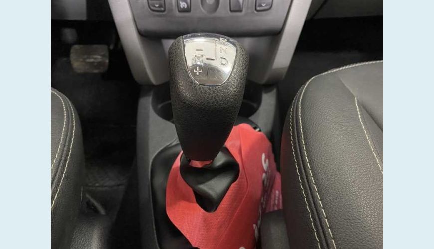 RENAULT LOGAN EXPRESSION 1.6 8V EASY-R AUT. - PRATA - 2017 Foto 9 (Grande)