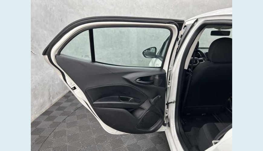 FIAT ARGO 1.0 FLEX - BRANCO - 2023 Foto 9 (Grande)