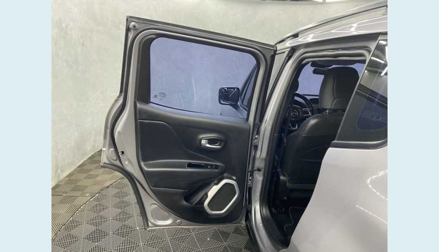 JEEP RENEGADE LONGITUDE 1.8 4X2 AUT. FLEX - CINZA - 2020 Foto 9 (Grande)