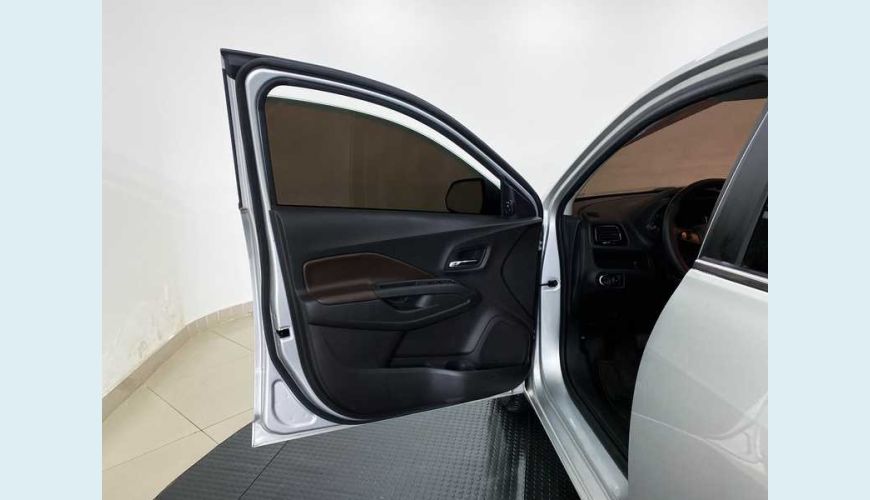 CHEVROLET COBALT LTZ 1.8 8V AUT. FLEX - PRATA - 2018 Foto 9 (Grande)