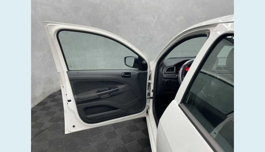 VOLKSWAGEN GOL 1.0 12V FLEX - BRANCO - 2023 Foto 9 (Grande)