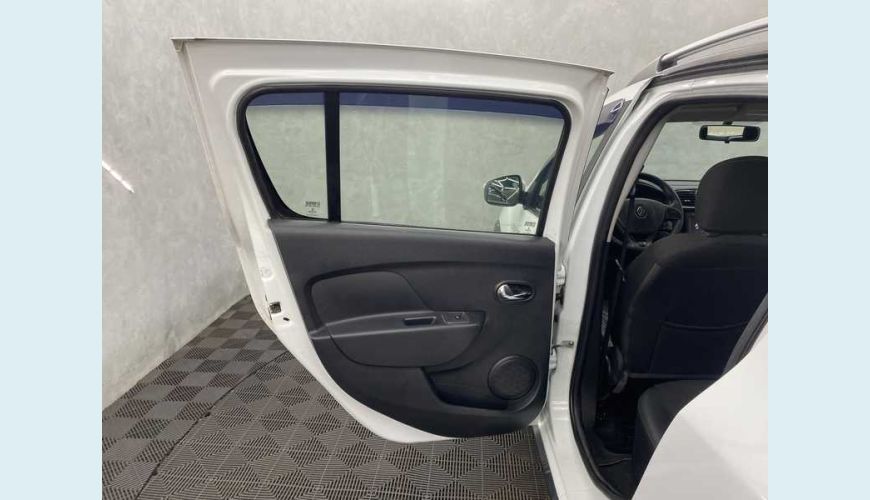 RENAULT SANDERO STEPWAY 1.6 16V SCE FLEX - BRANCO - 2017 Foto 9 (Grande)