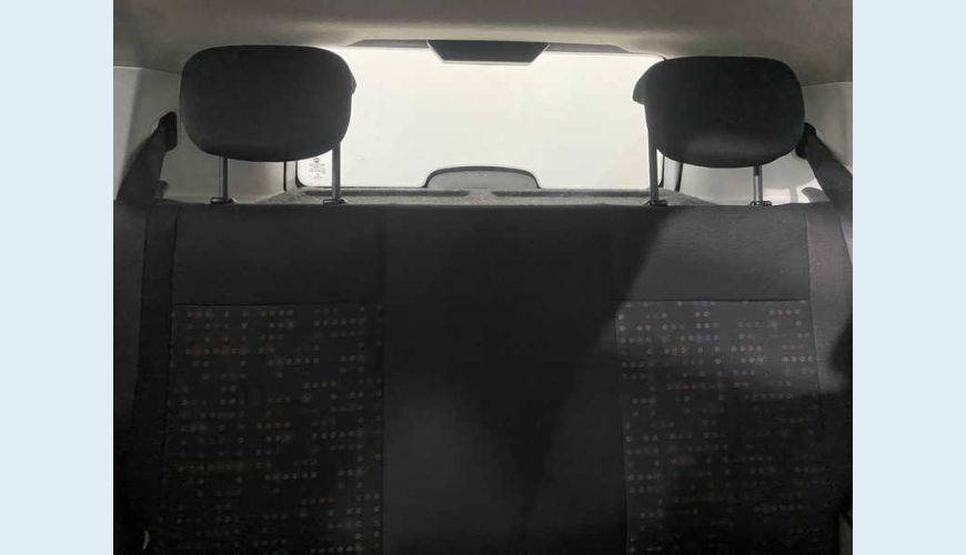 FIAT UNO VIVACE 1.0 8V FLEX 2P - BRANCO - 2014 Foto 9 (Grande)
