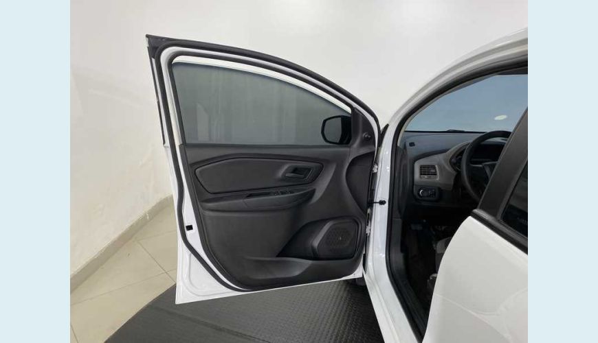CHEVROLET SPIN LS 5S 1.8 FLEX - BRANCO - 2018 Foto 9 (Grande)