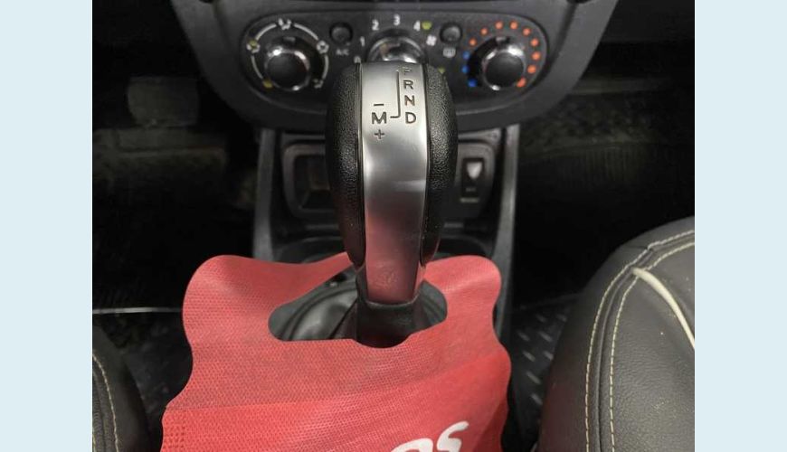 RENAULT DUSTER OROCH 2.0 16V DYNAMIQUE AUT. FLEX - PRATA - 2020 Foto 9 (Grande)