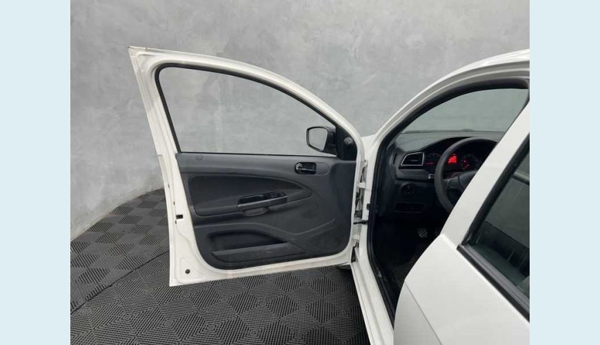 VOLKSWAGEN VOYAGE 1.0 MPI FLEX - BRANCO - 2023 Foto 9 (Grande)