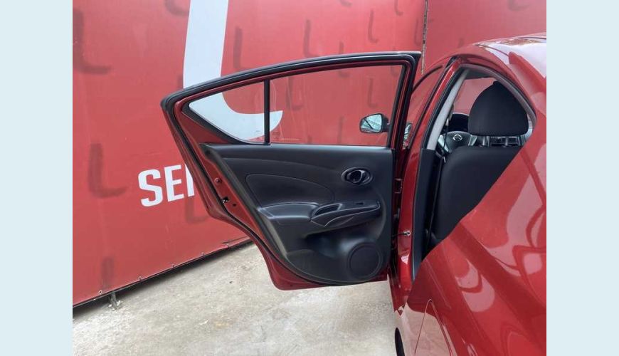 NISSAN VERSA V-DRIVE 1.6 SPECIAL EDITION FLEX AUT. - VERMELHO - 2021 Foto 9 (Grande)