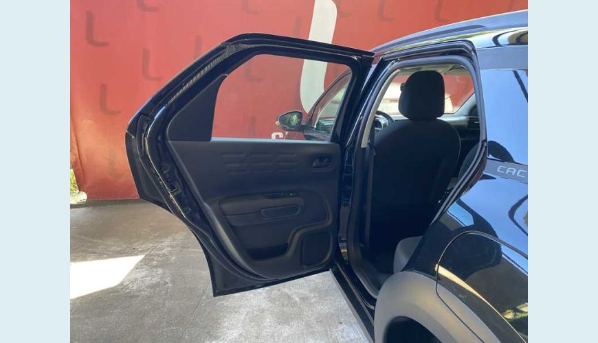 CITROËN C4 CACTUS 1.6 FEEL PACK AUT. FLEX - PRETO - 2022 Foto 9 (Grande)