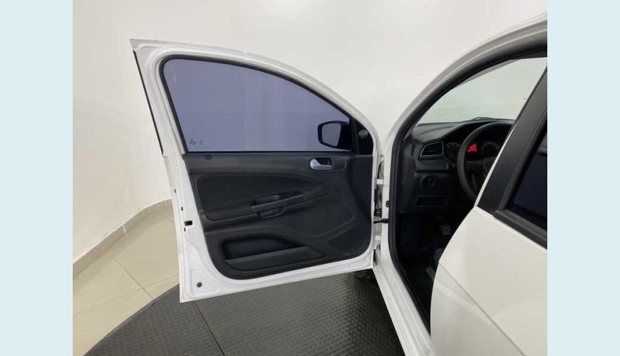VOLKSWAGEN VOYAGE 1.6 MSI 8V FLEX - BRANCO - 2019 Foto 9 (Grande)