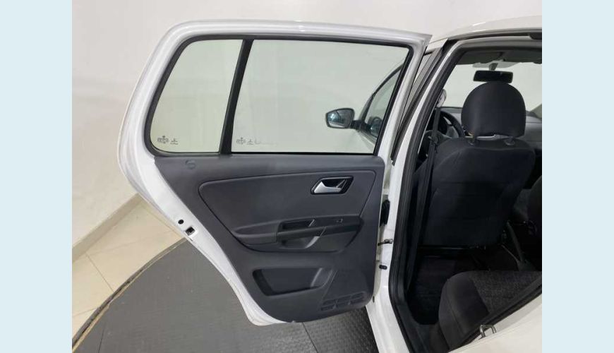 VOLKSWAGEN FOX 1.6 VHT FLEX - BRANCO - 2014 Foto 9 (Grande)