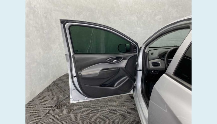CHEVROLET ONIX 1.0 LT SPE/4 - PRATA - 2019 Foto 9 (Grande)