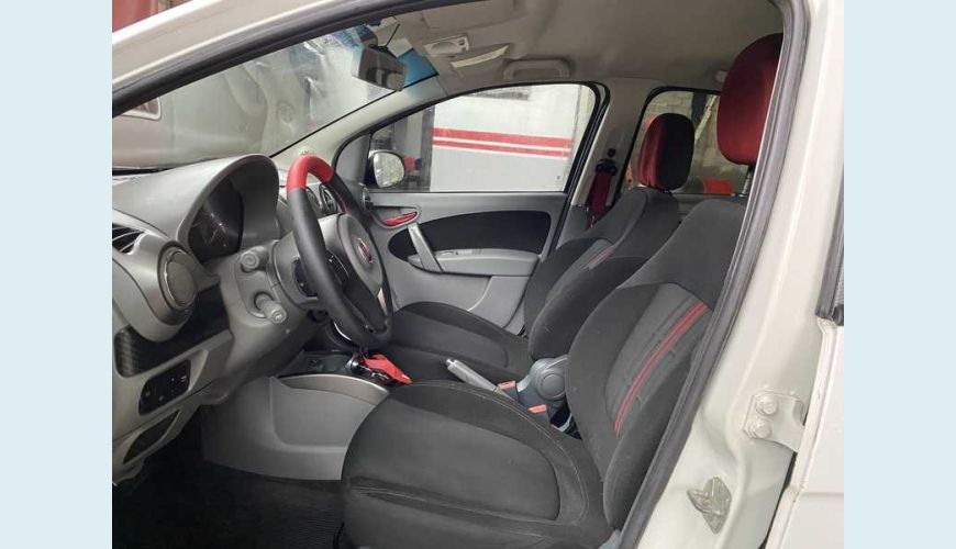 FIAT PALIO SPORTING 1.6 16V FLEX - BRANCO - 2014 Foto 9 (Grande)