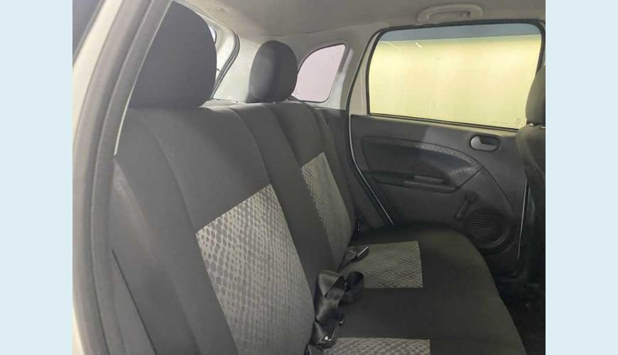 FORD FIESTA HATCH S PLUS 1.0 ROCAM FLEX - BRANCO - 2014 Foto 9 (Grande)