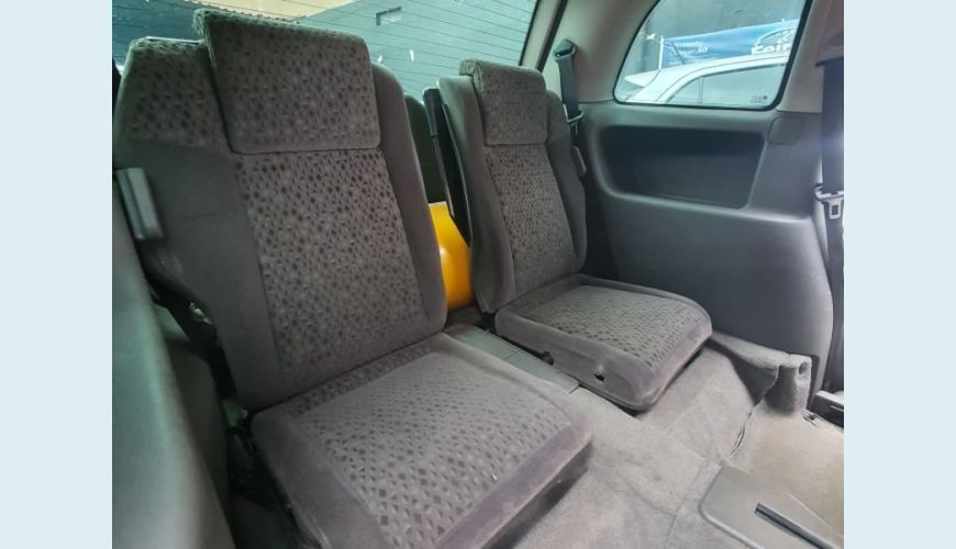 CHEVROLET ZAFIRA ELEGANCE 2.0 MPFI 16V 136CV 5P - PRATA - 2009 Foto 9 (Grande)