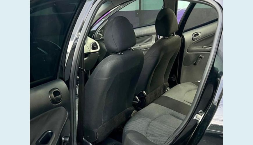 PEUGEOT 207 - PRETO - 2014 Foto 9 (Grande)