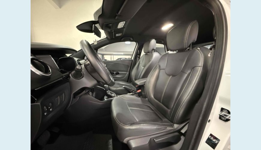 RENAULT CAPTUR - BRANCO - 2022 Foto 9 (Grande)