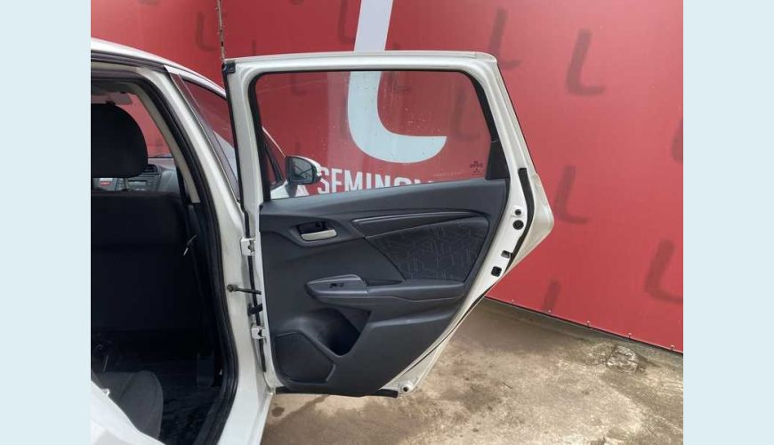 HONDA FIT 1.5 16V LX CVT FLEX - BRANCO - 2015 Foto 9 (Grande)