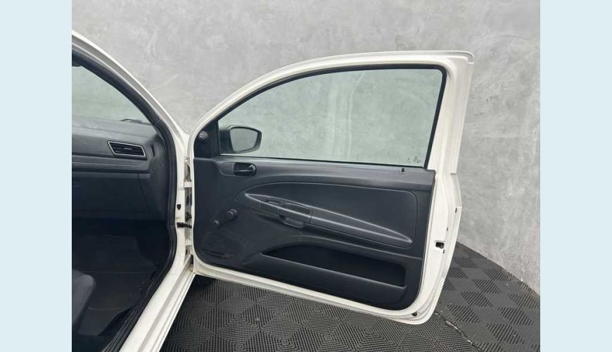 VOLKSWAGEN SAVEIRO ROBUST 1.6 MSI CS FLEX - BRANCO - 2020 Foto 9 (Grande)