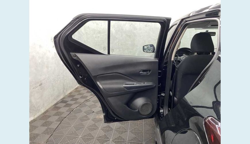 NISSAN KICKS SENSE 1.6 FLEX AUT. - PRETO - 2022 Foto 9 (Grande)