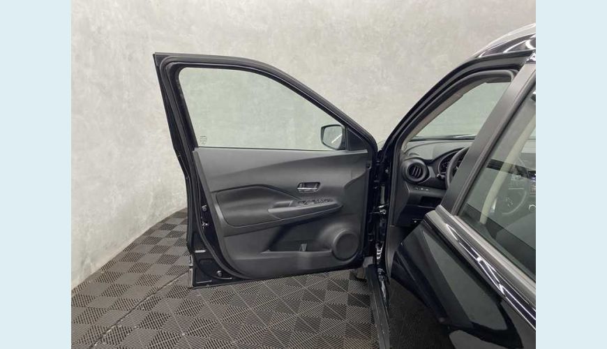 NISSAN KICKS SENSE 1.6 FLEX AUT. - PRETO - 2022 Foto 9 (Grande)