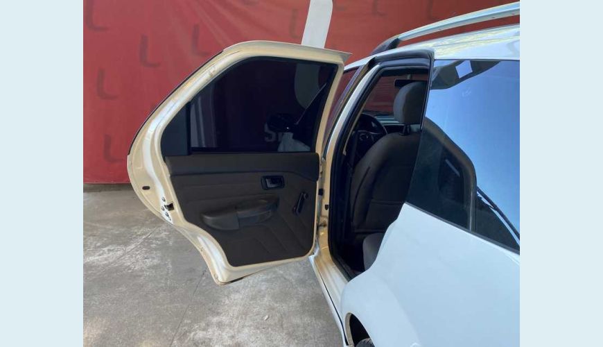 FIAT PALIO WEEKEND ATTRACTIVE 1.4 FIRE FLEX - BRANCO - 2020 Foto 9 (Grande)