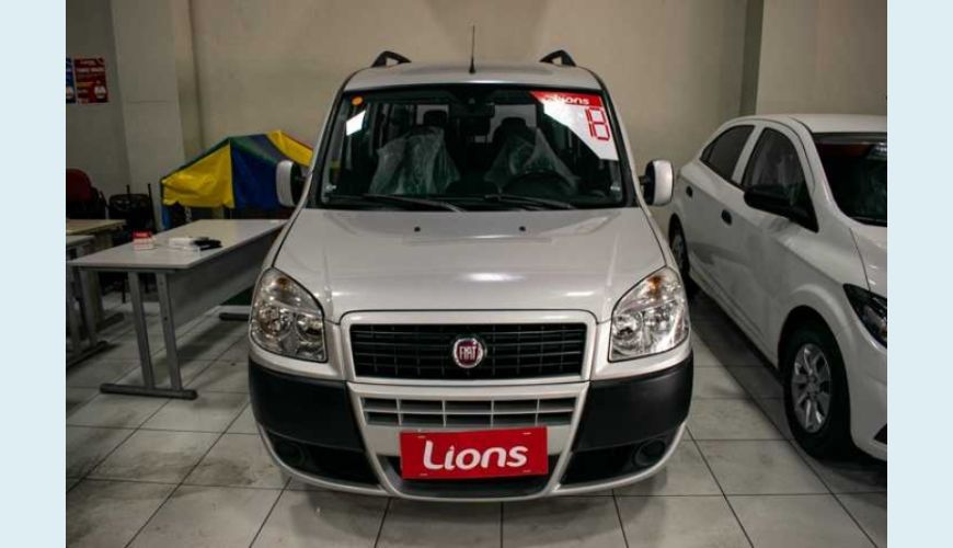 FIAT DOBLO ESSENCE 1.8 16V FLEX - PRATA - 2016 Foto 9 (Grande)