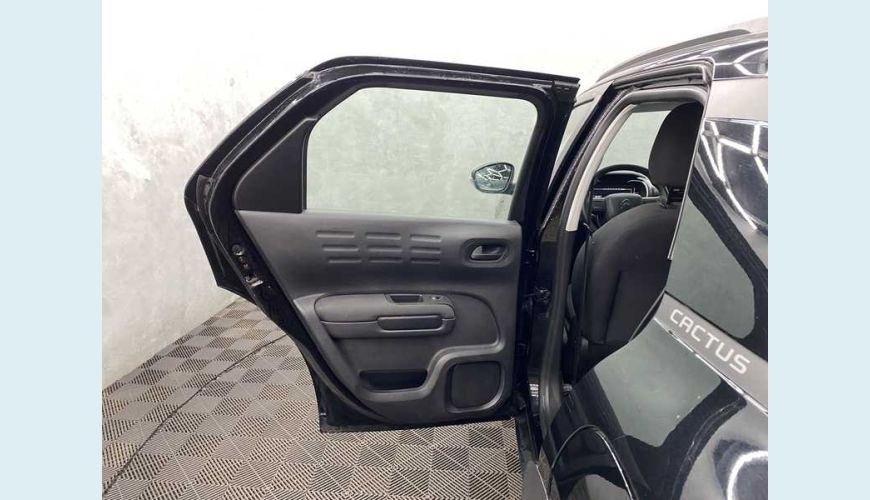CITROËN C4 CACTUS 1.6 FEEL AUT. FLEX - PRETO - 2022 Foto 9 (Grande)