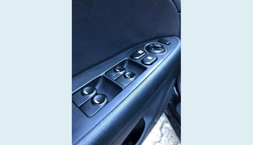 HYUNDAI I30 2P - PRETO - 2012 Foto 9 (Grande)