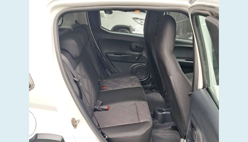 FIAT MOBI LIKE 1.0 FIRE FLEX 5P. - BRANCO - 2023 Foto 9 (Grande)