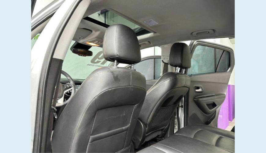 CHEVROLET TRACKER - PRATA - 2019 Foto 9 (Grande)