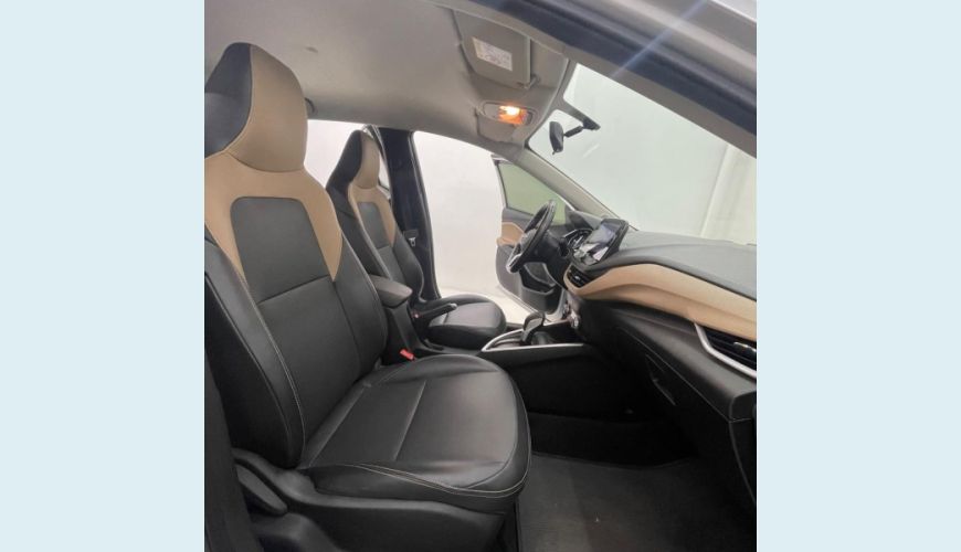 CHEVROLET ONIX PLUS 10TAT PR2 - PRATA - 2021 Foto 9 (Grande)