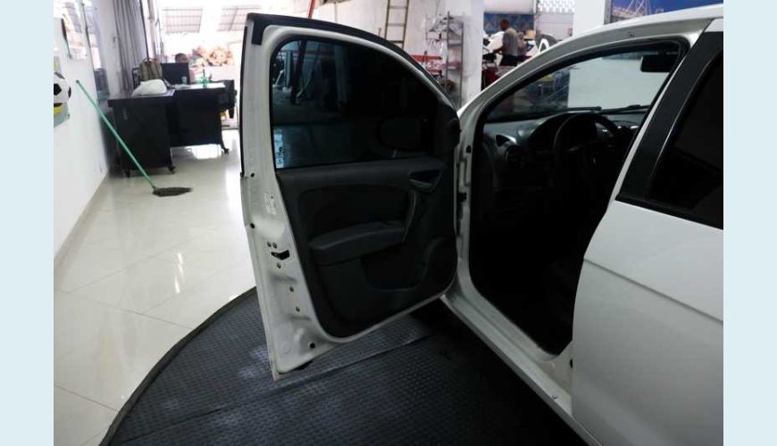 FIAT PALIO ATTRACTIVE 1.0 8V FLEX - BRANCO - 2014 Foto 9 (Grande)
