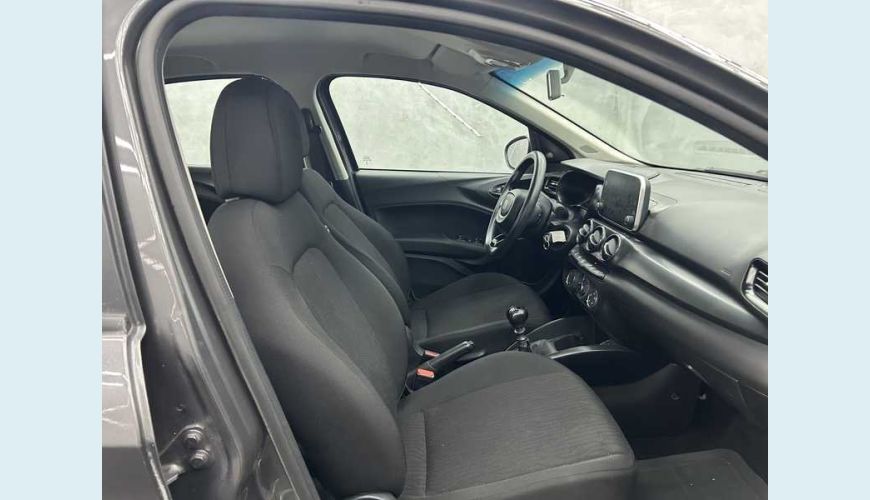 FIAT CRONOS DRIVE 1.0 FLEX MT - CINZA - 2023 Foto 9 (Grande)