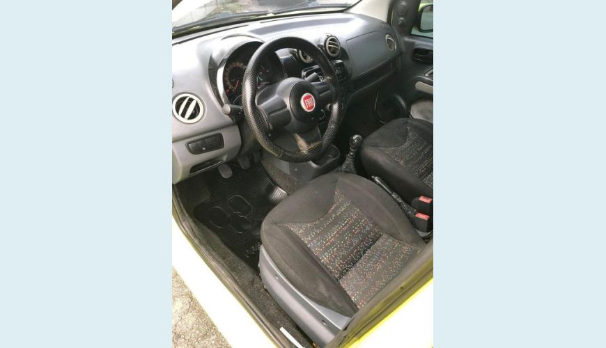 FIAT UNO VIVACE 1.0 - AMARELO - 2011 Foto 9 (Grande)