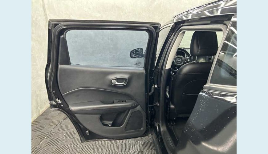JEEP COMPASS 2.0 LONGITUDE 4X2 AUT. FLEX - PRETO - 2021 Foto 9 (Grande)