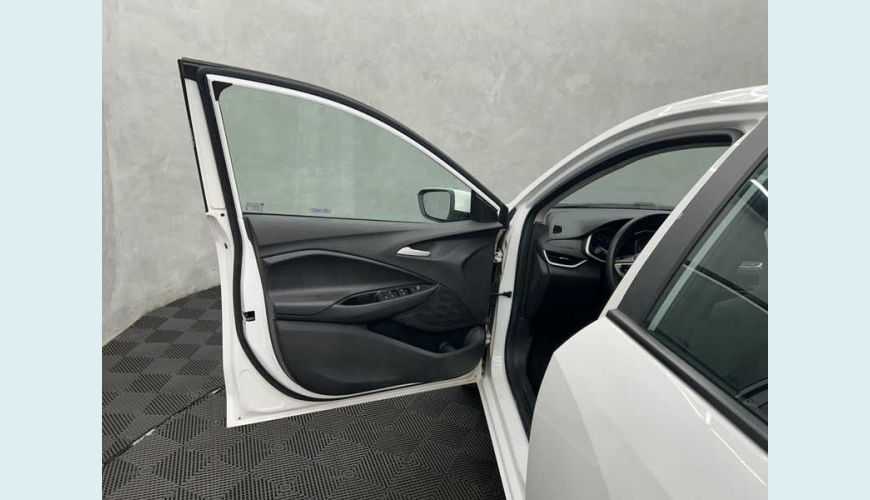 CHEVROLET ONIX LT 1.0 TURBO - BRANCO - 2024 Foto 9 (Grande)
