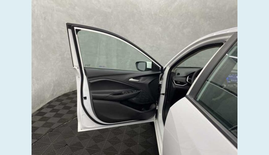 CHEVROLET ONIX PLUS 1.0 LTZ TURBO FLEX AUT. - BRANCO - 2022 Foto 9 (Grande)