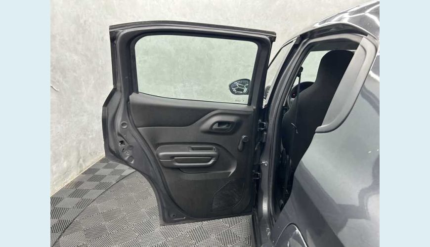 CITROËN C3 LIVE PACK 1.0 FLEX - CINZA - 2023 Foto 9 (Grande)