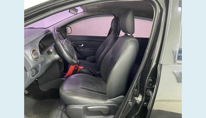 RENAULT SANDERO STEPWAY 1.6 8V FLEX - PRETO - 2017 Foto 9 (Grande)