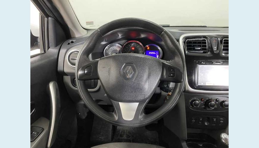 RENAULT LOGAN DYNAMIQUE 1.6 8V - BRANCO - 2015 Foto 9 (Grande)