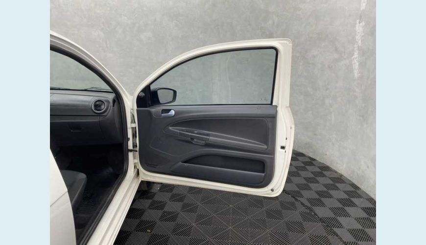 VOLKSWAGEN SAVEIRO ROBUST 1.6 MSI CS FLEX - BRANCO - 2019 Foto 9 (Grande)