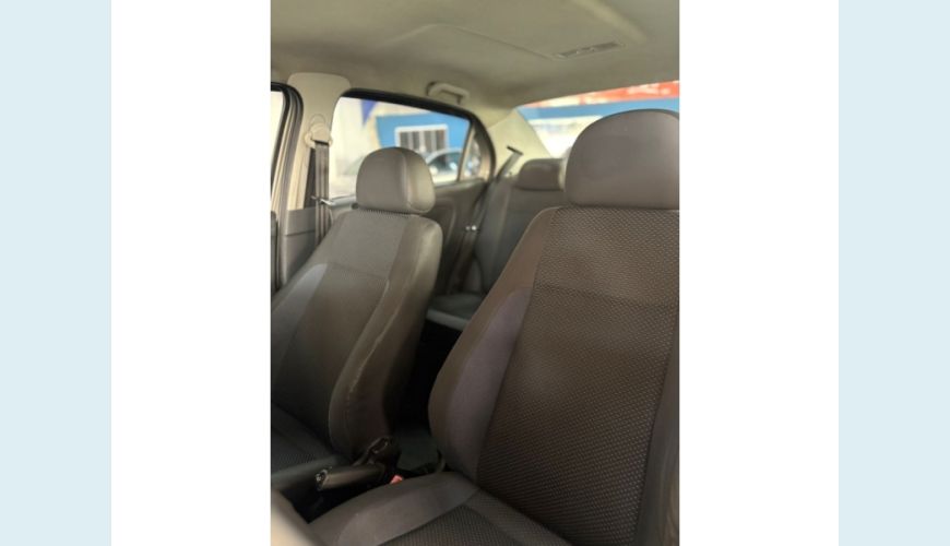 VOLKSWAGEN VOYAGE - PRATA - 2015 Foto 9 (Grande)